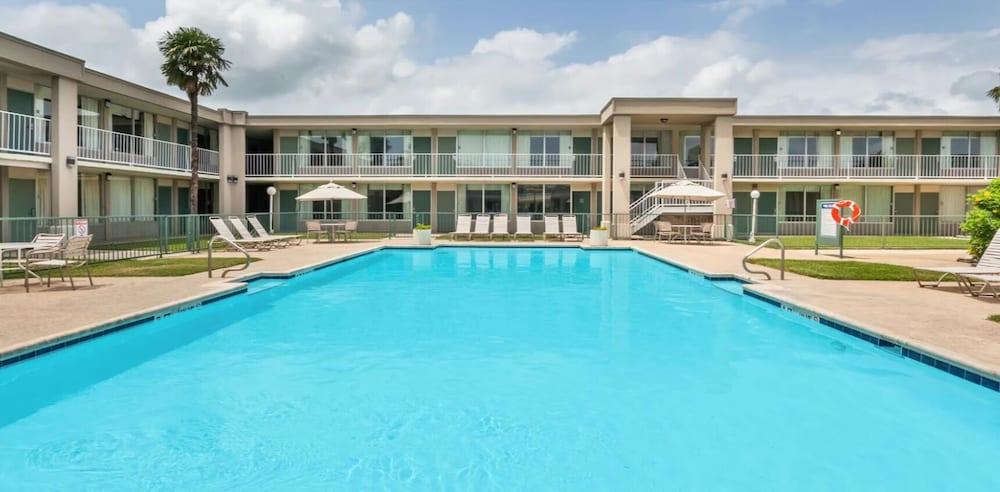 Days Inn By Wyndham Seguin Tx Extérieur photo