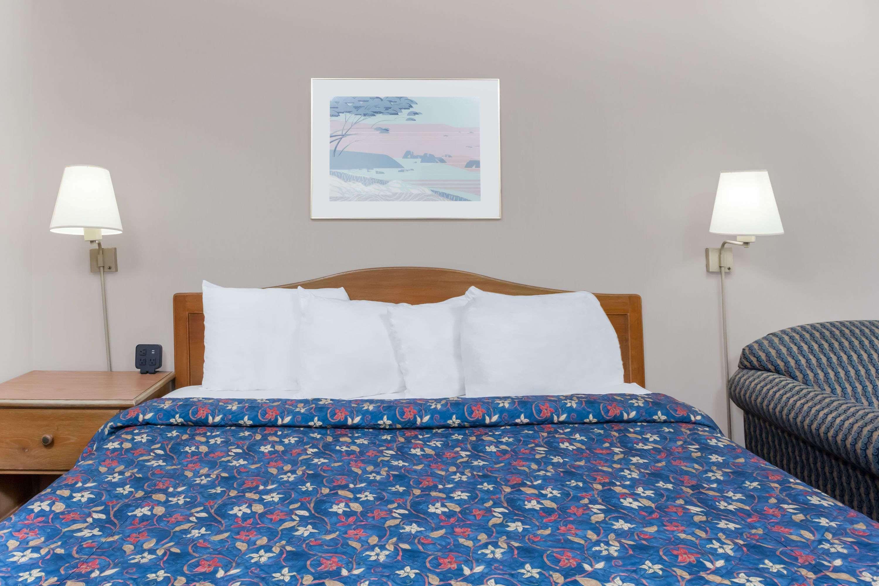 Days Inn By Wyndham Seguin Tx Extérieur photo