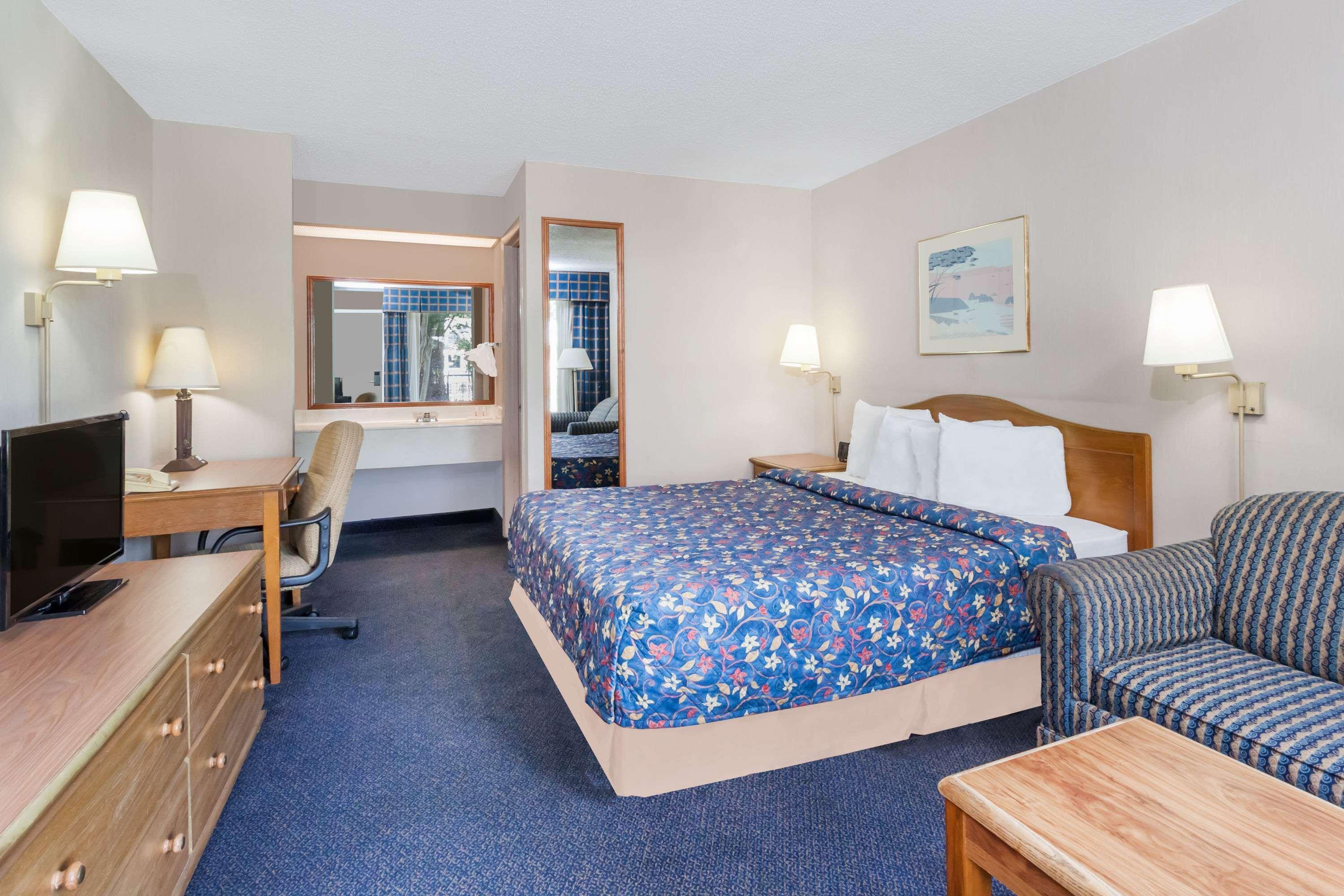 Days Inn By Wyndham Seguin Tx Extérieur photo