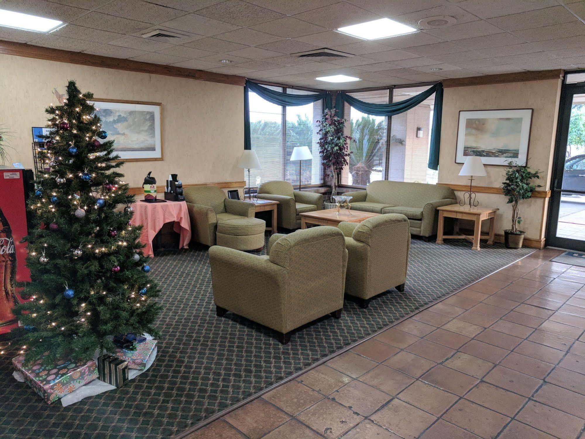 Days Inn By Wyndham Seguin Tx Extérieur photo